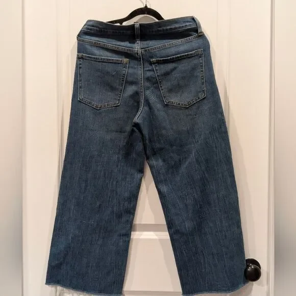 Banana Republic High-Rise Petite Wide Leg Crop Frayed Hem Denim Jeans Minimalist - Picture 5 of 9